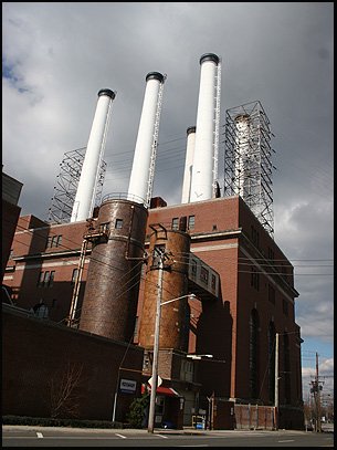 Glenwood Landing — Glenwood Landing power station stacks, 2006. The photograph shows part of the station before demolition; it does not establish the exact 1952 construction package.