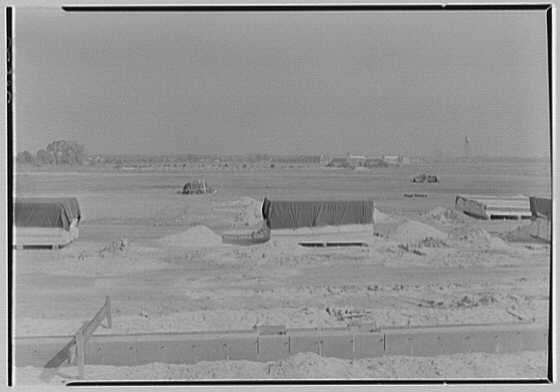 Grumman Corporation Alteration — Grumman Aircraft Engineering Corp., Bethpage, Long Island. Gottscho-Schleisner Collection, Library of Congress, via Wikimedia Commons.