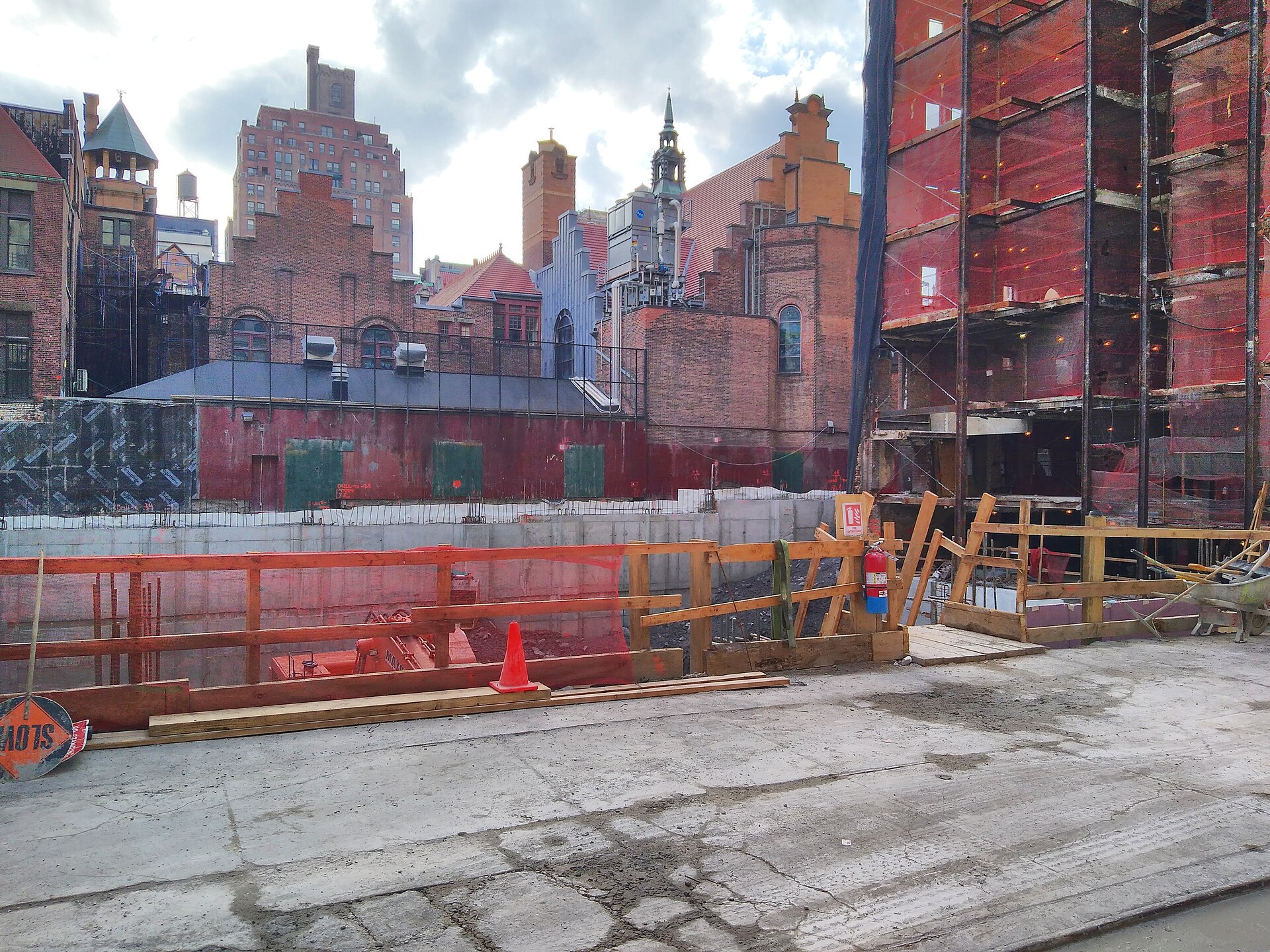 Collegiate School — Platten Hall (former campus) — Old site of church school, now being replaced by a residential building. Collegiate Church in background. Photographed in 2020; a current view, not a construction-period photograph.