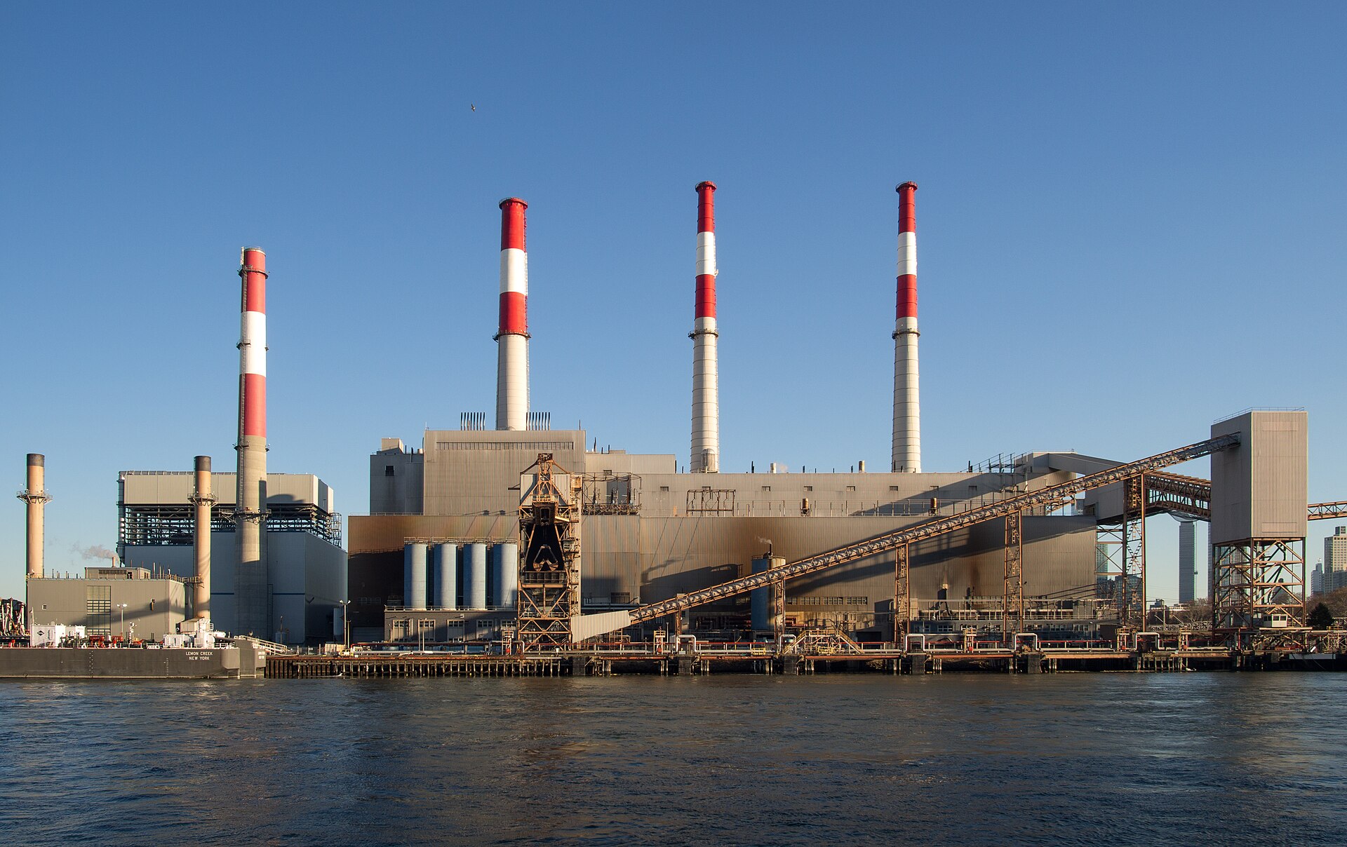 Con Edison Ravenswood Generating Station — gas-turbine plant construction — Ravenswood Generating Station in Long Island City, viewed from Roosevelt Island. Photographed in 2017; a current view, not a construction-period photograph.